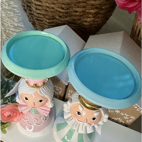 Cupcakes and Cashmere candle holder stand king queen nutcracker pastel pinkmas - Picture 13 of 15